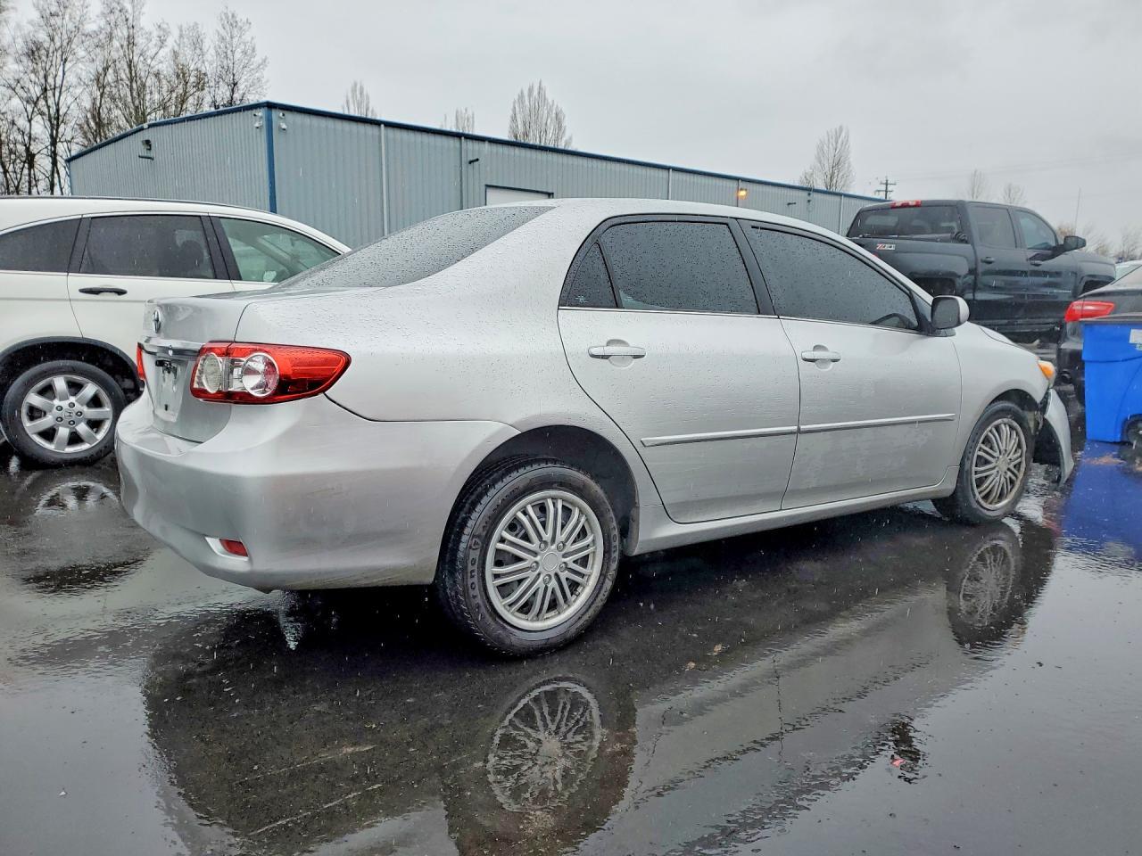 2013 Toyota Corolla Le - Фото 3