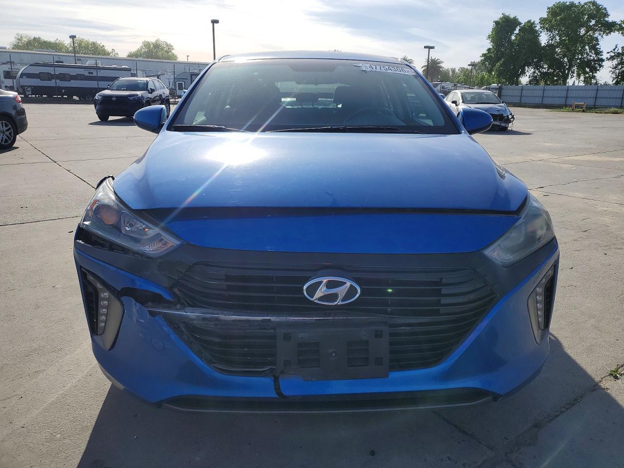 2017 Hyundai Ioniq Hybrid Sel - Фото 5