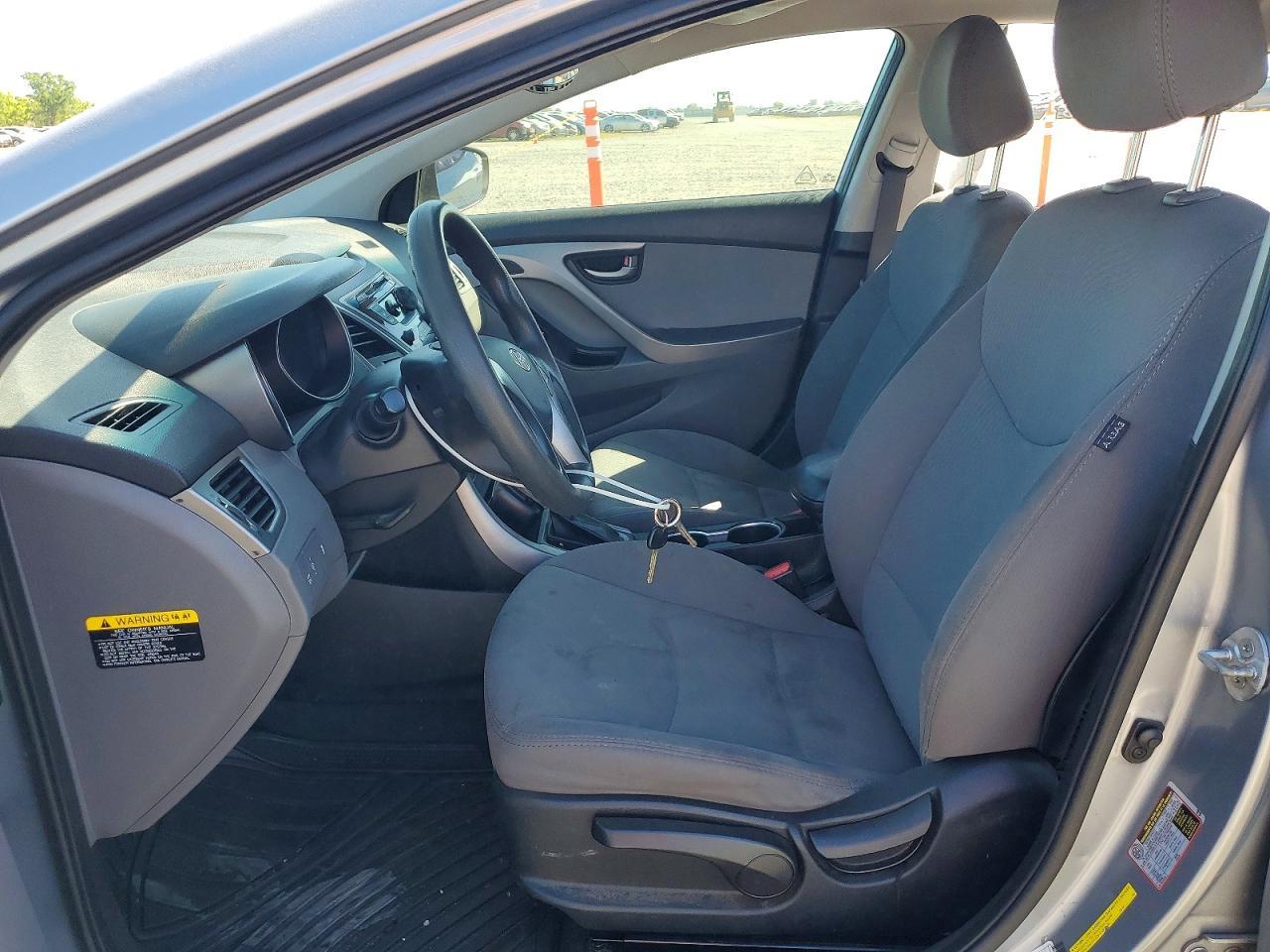 2016 Hyundai Elantra Se - Image 7