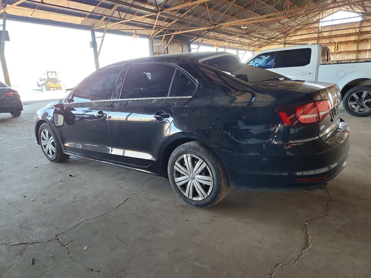2017 Volkswagen Jetta S - Фото 2