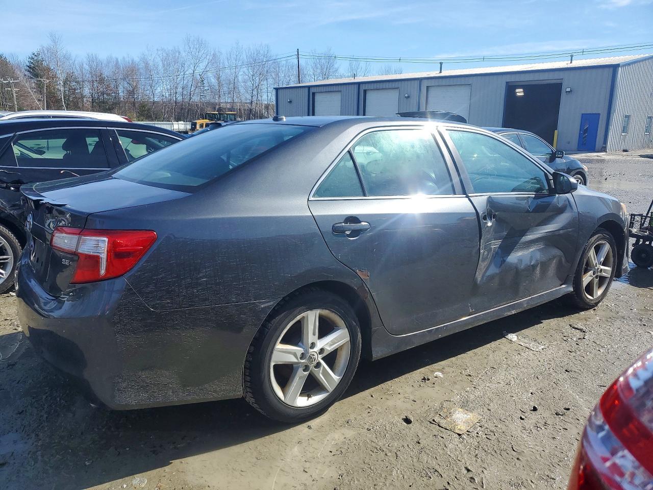 2012 Toyota Camry Se - Фото 3
