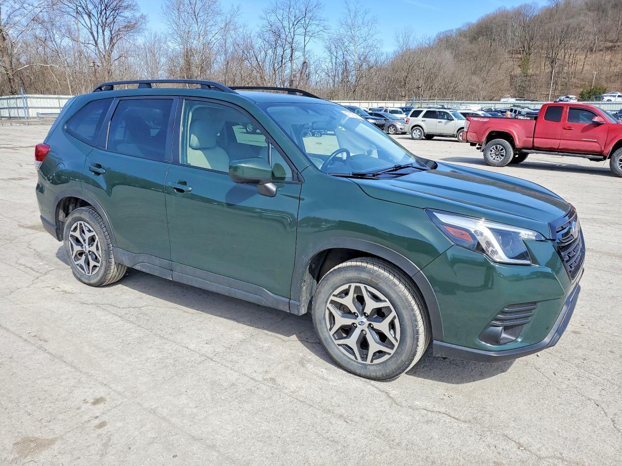 2022 Subaru Forester Premium - Фото 4