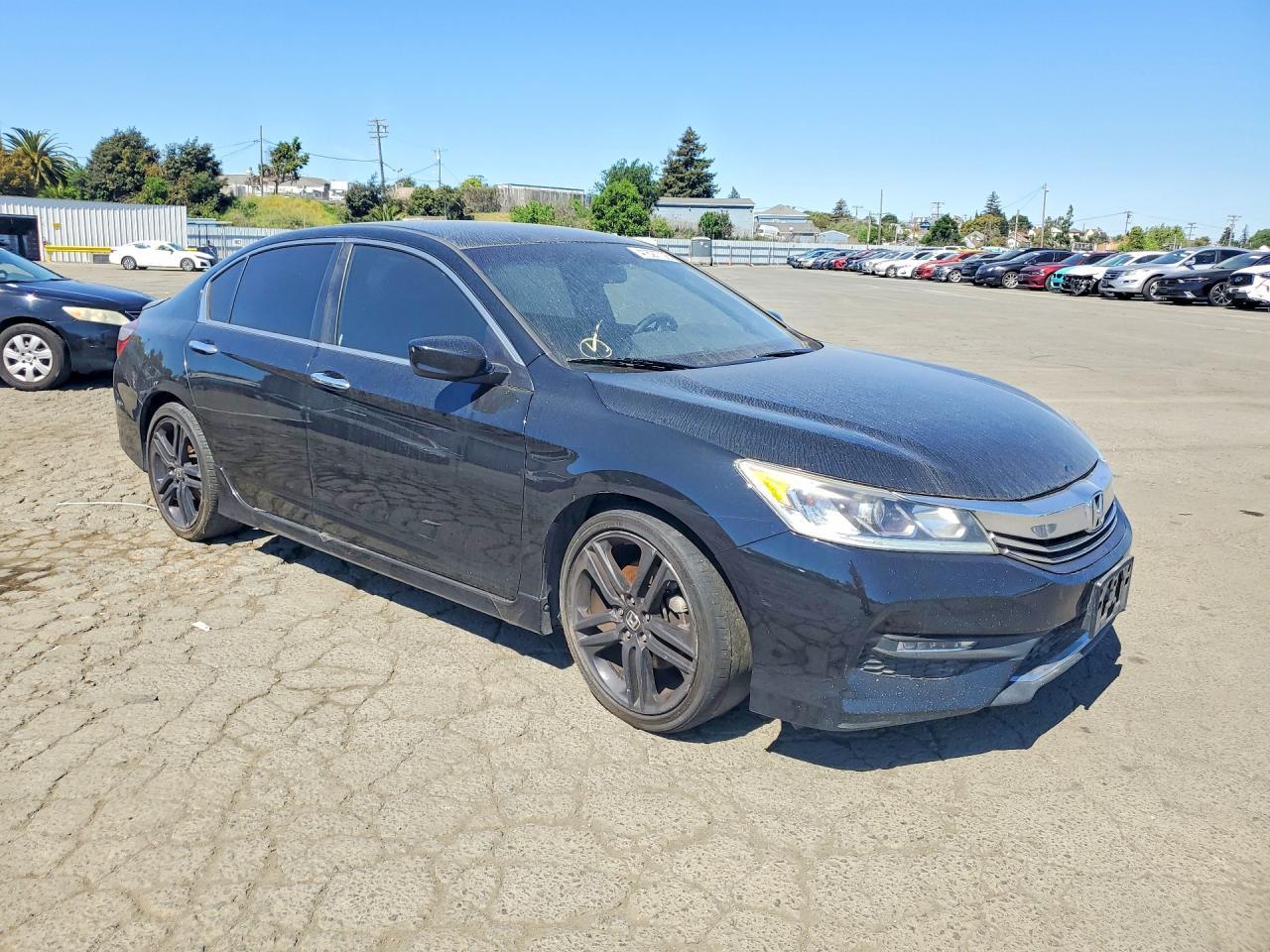 2017 Honda Accord Sport *** Repo *** - Image 4