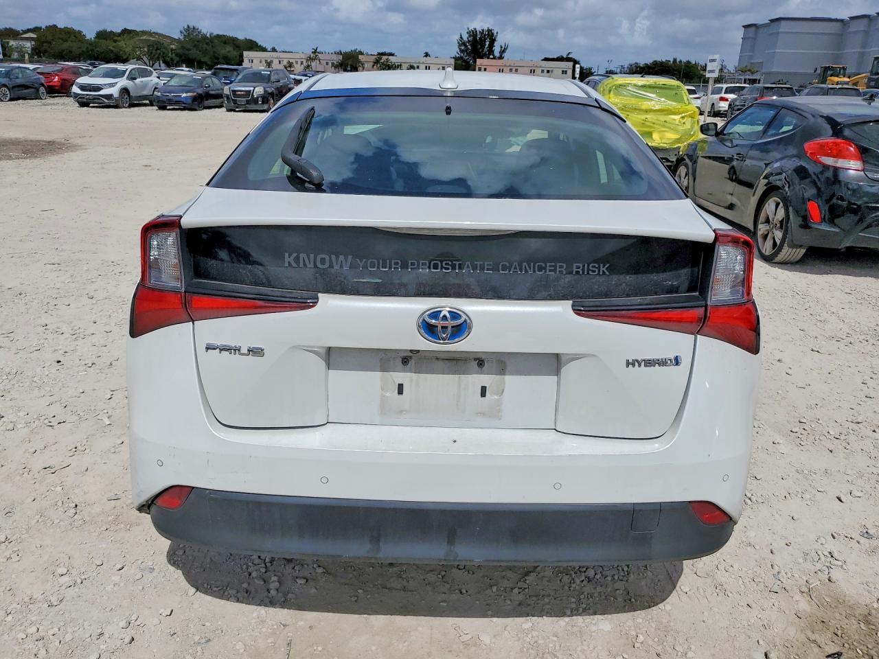 2021 Toyota Prius Le - Фото 6