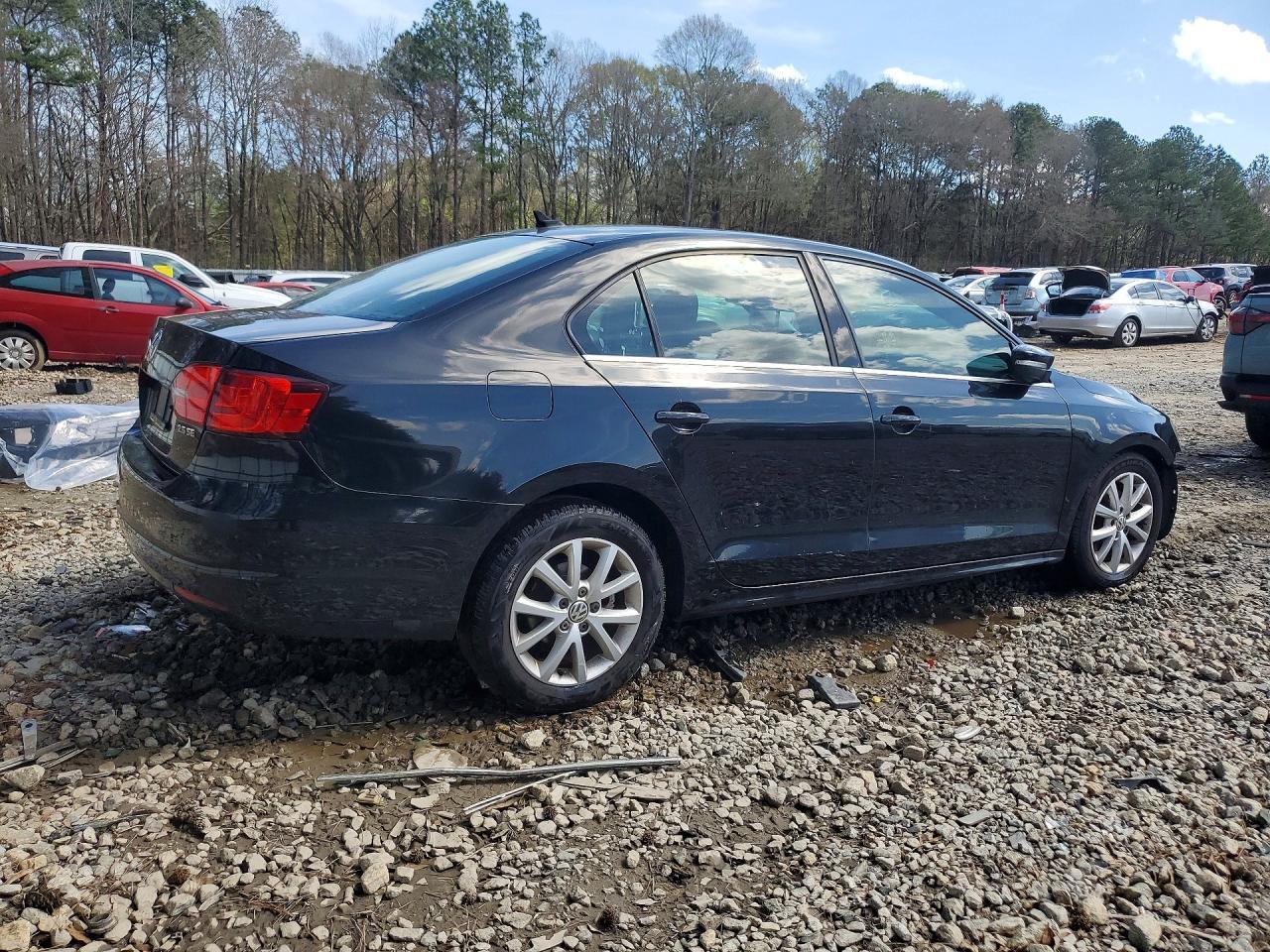 2013 Volkswagen Jetta Se - Image 3