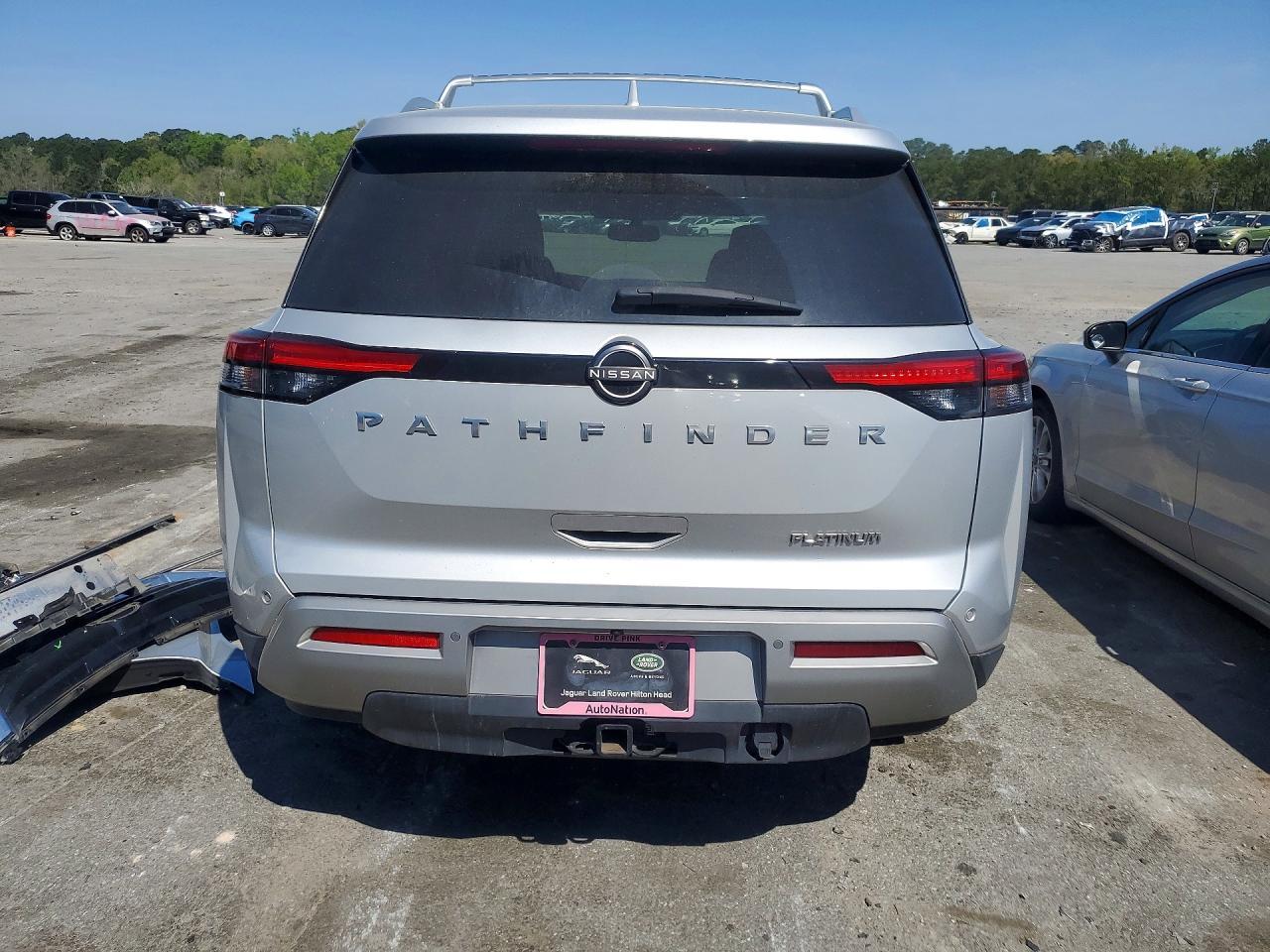 2022 Nissan Pathfinder Platinum - Фото 6