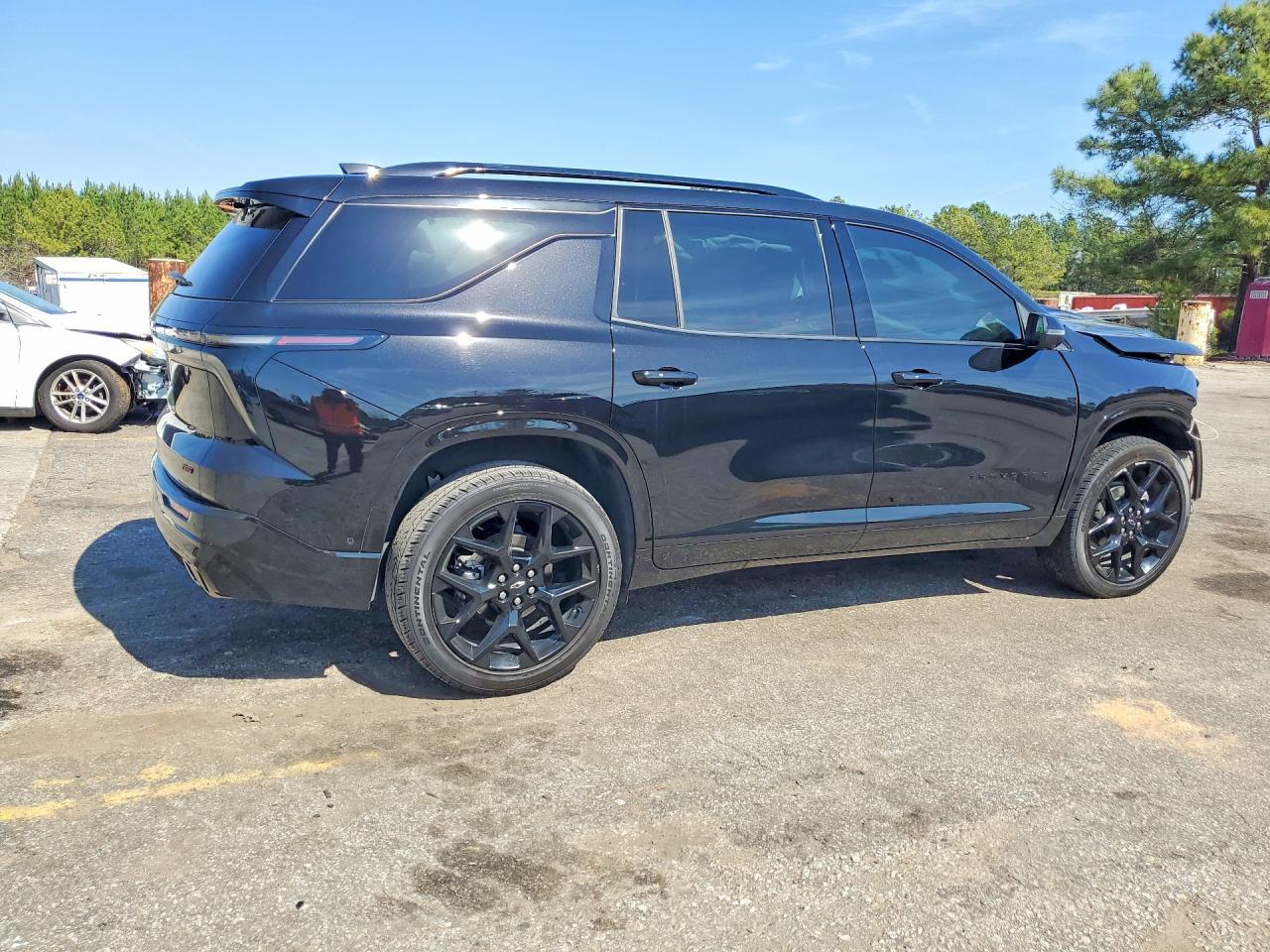 2025 Chevrolet Traverse Rs - Фото 3