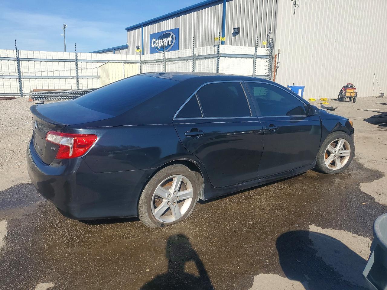 2014 Toyota Camry Se - Фото 3