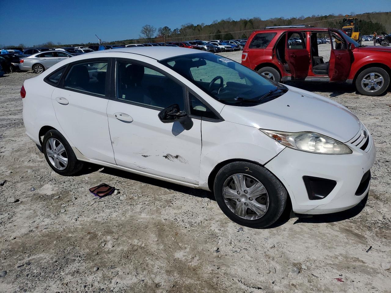 2012 Ford Fiesta S - Image 4