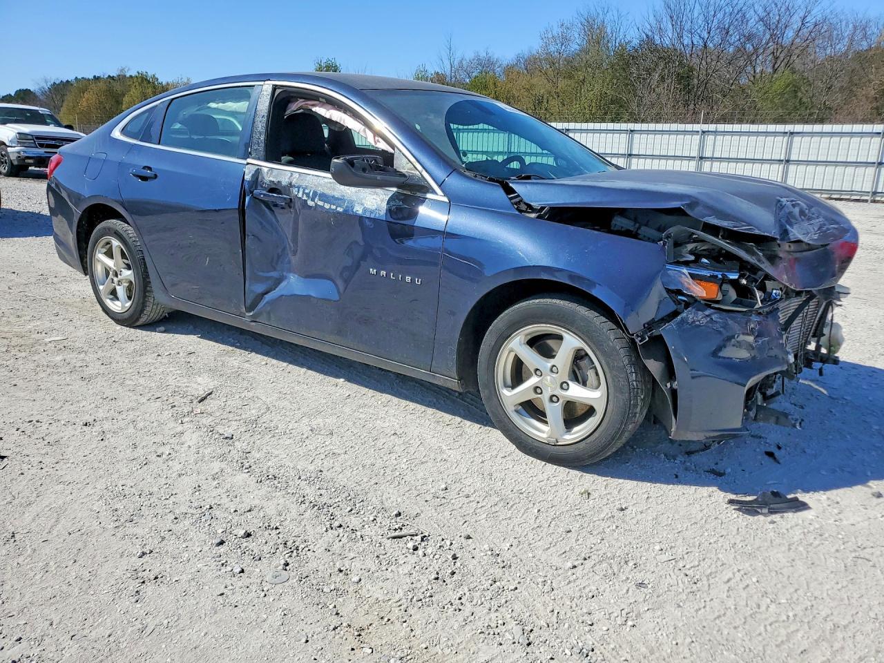 2018 Chevrolet Malibu Ls - Фото 4