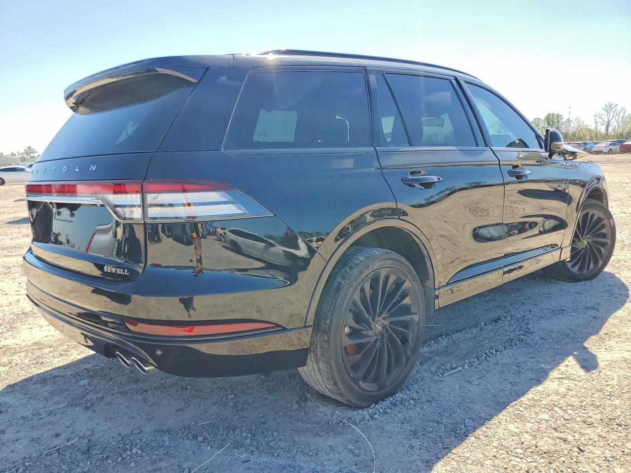 2023 Lincoln Aviator Reserve - Image 3