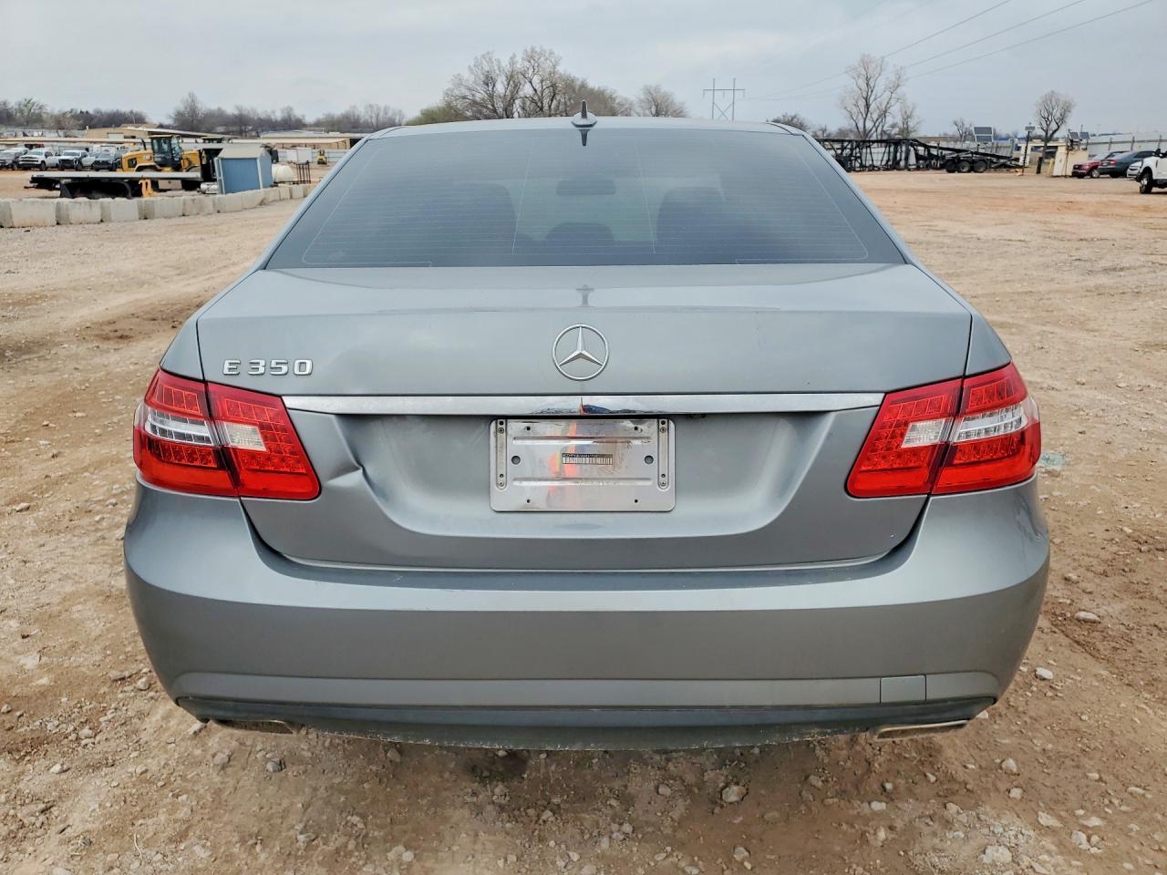 2010 Mercedes-Benz E 350 - Фото 6
