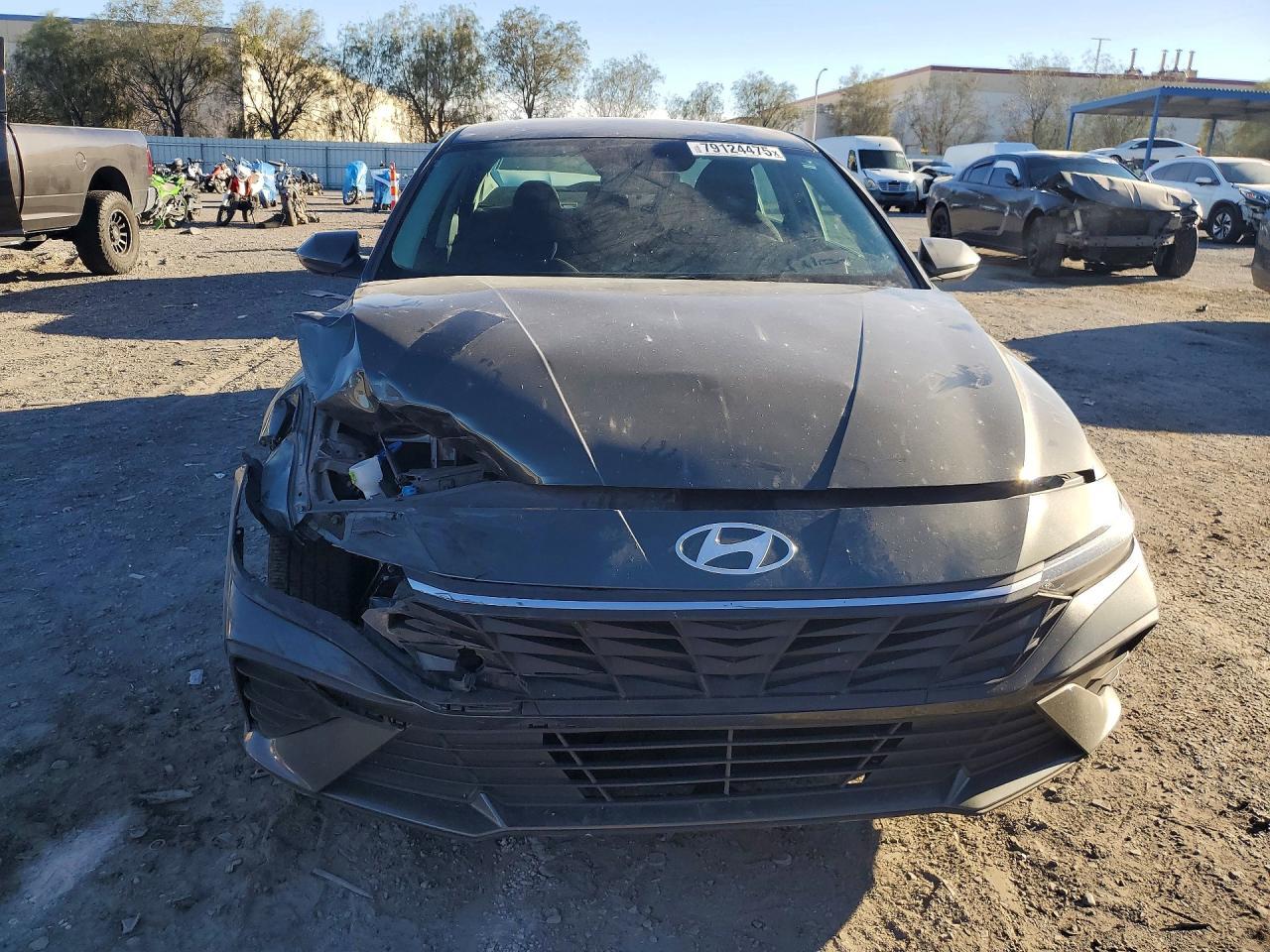 2024 Hyundai Elantra Se - Фото 5
