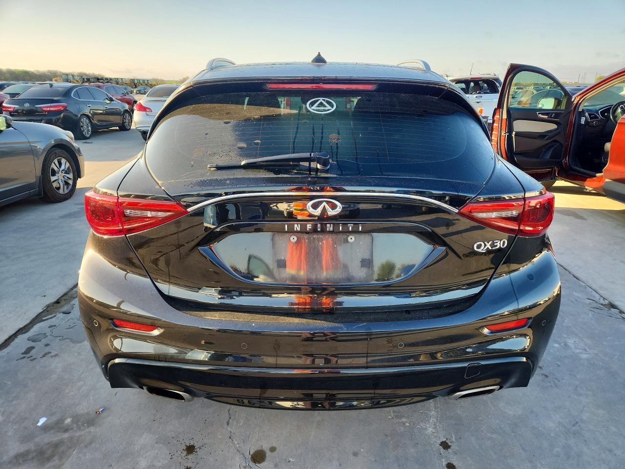 2018 Infiniti Qx30 Essential - Фото 6