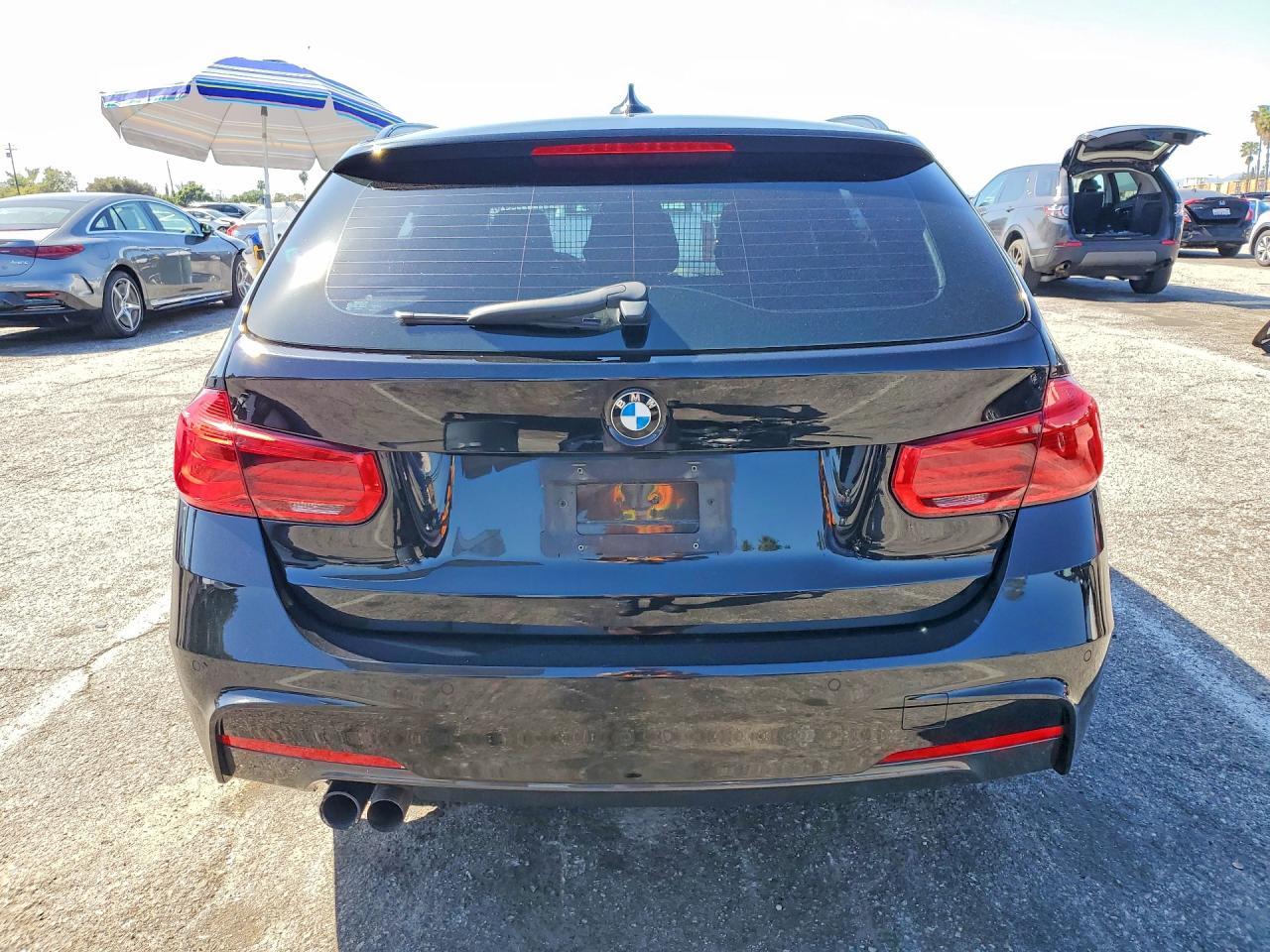 2017 BMW 330 Xi - Image 6
