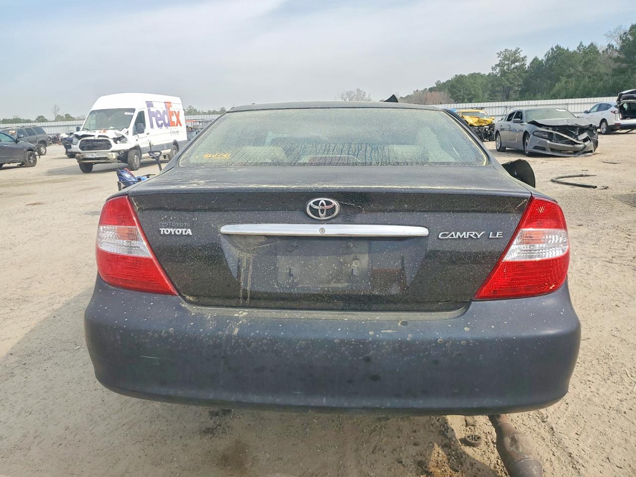 2004 Toyota Camry Le - Image 6