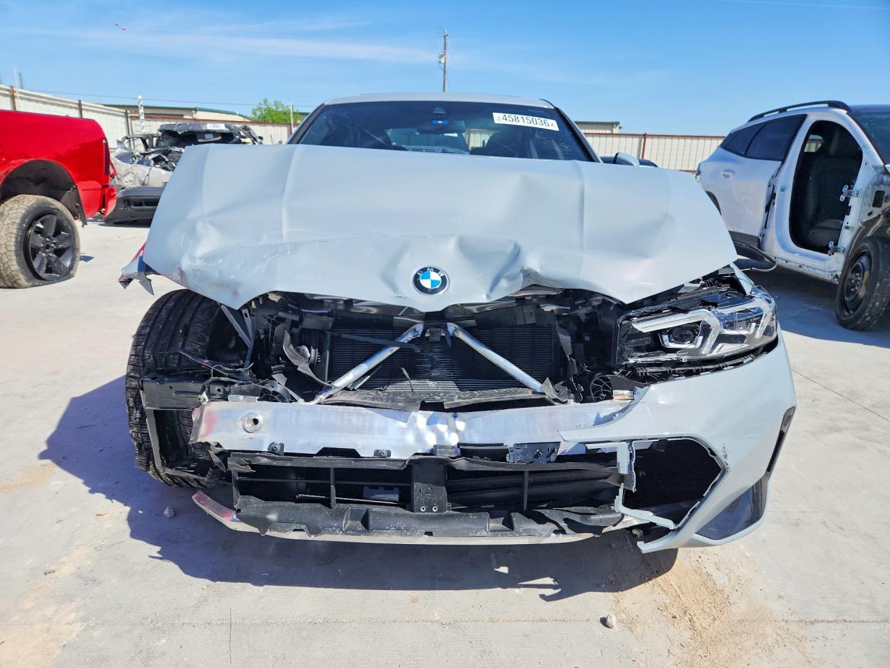 2026 BMW 330I - Фото 5