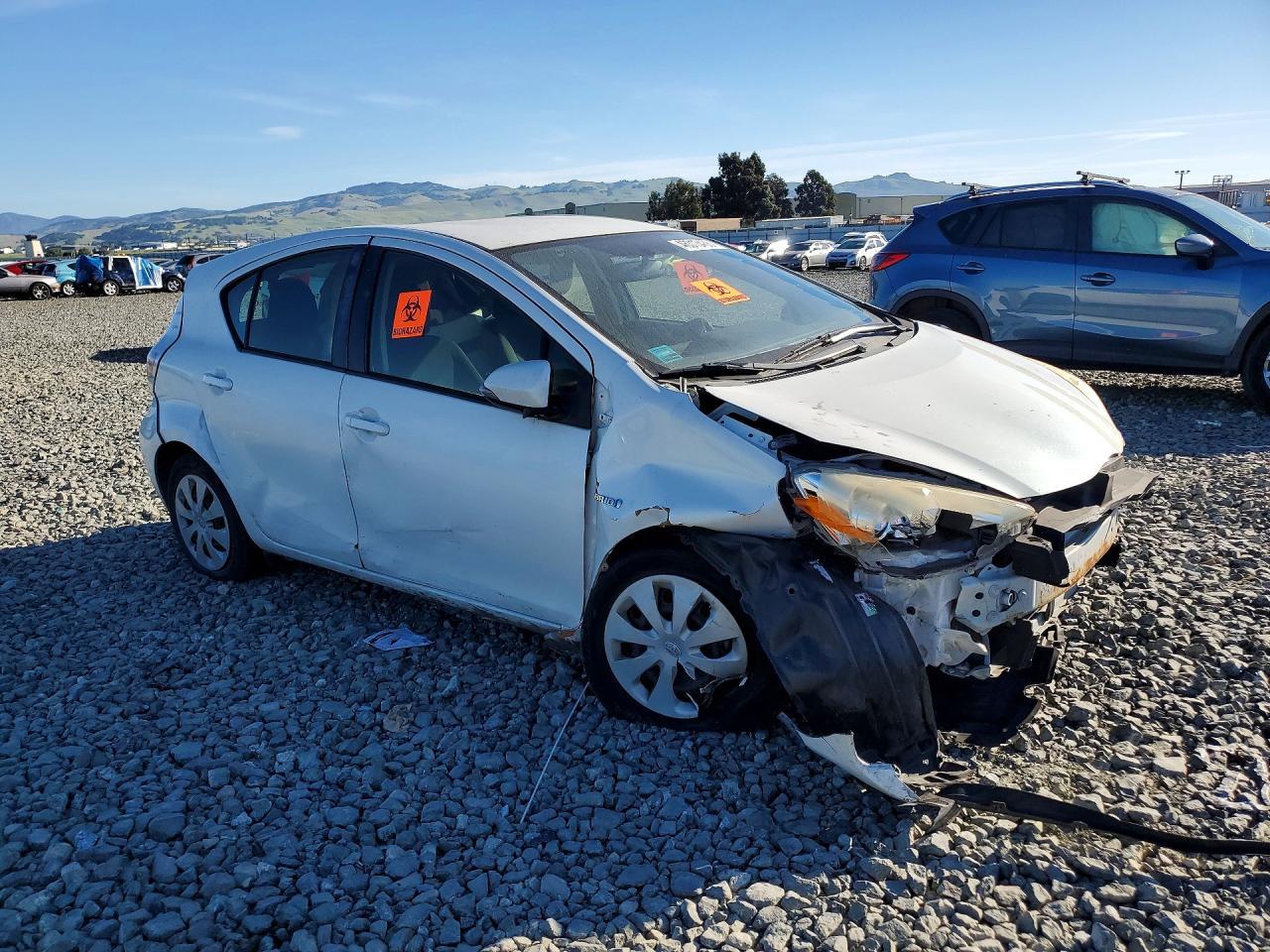 2013 Toyota Prius C Two - Фото 4