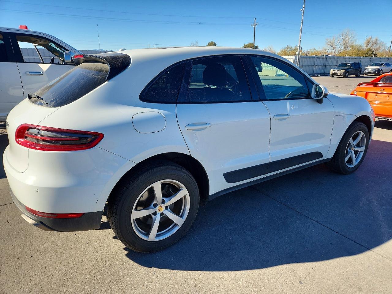 2017 Porsche Macan - Image 3