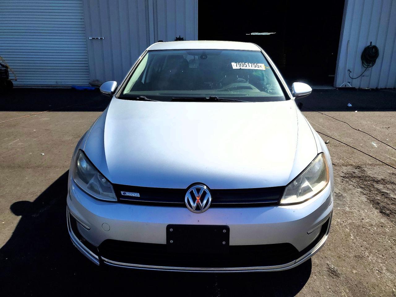 2016 Volkswagen E-Golf Se - Image 5