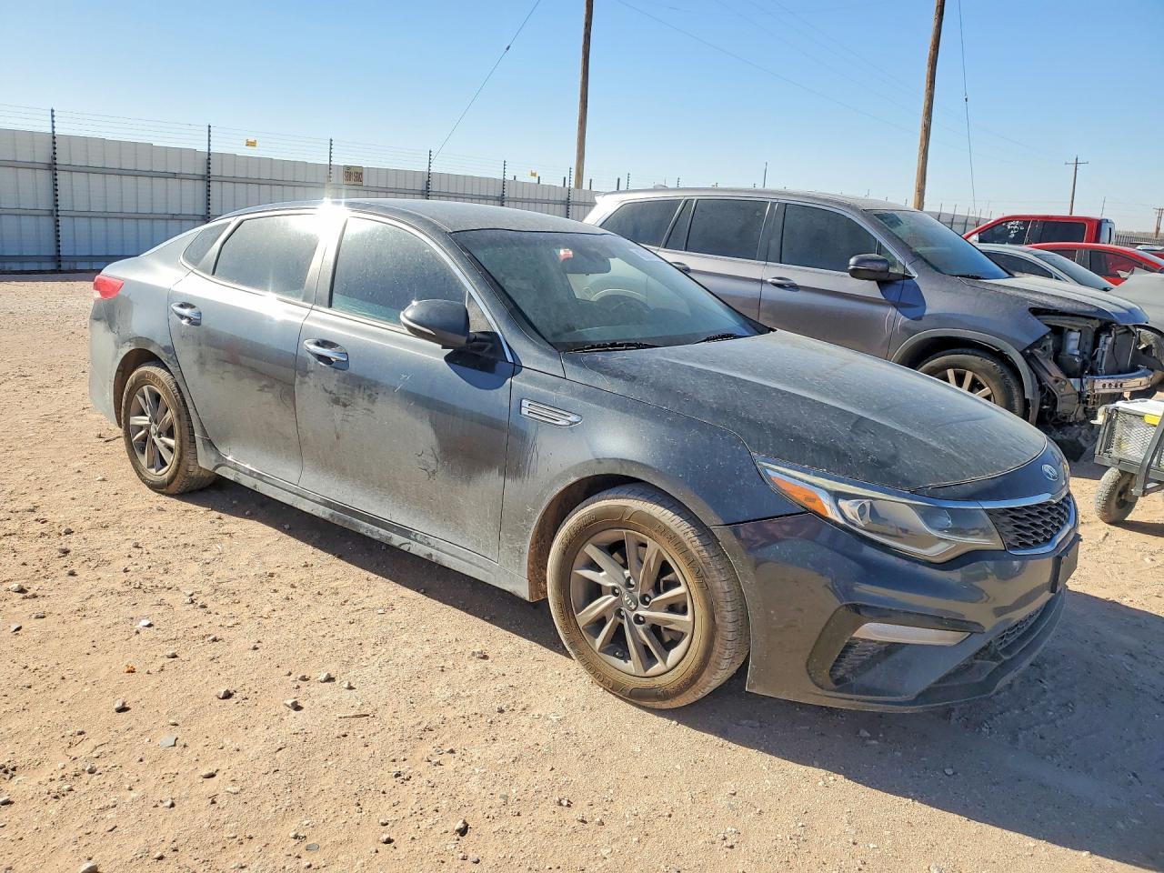 2020 Kia Optima - Image 4