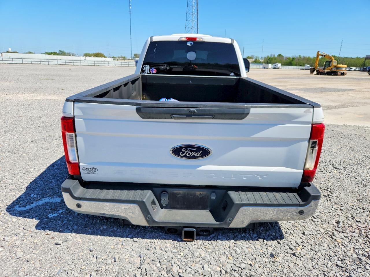 2019 Ford F350 Xlt Drw 6.7L V8 Tdsl Ext Cab - Фото 6