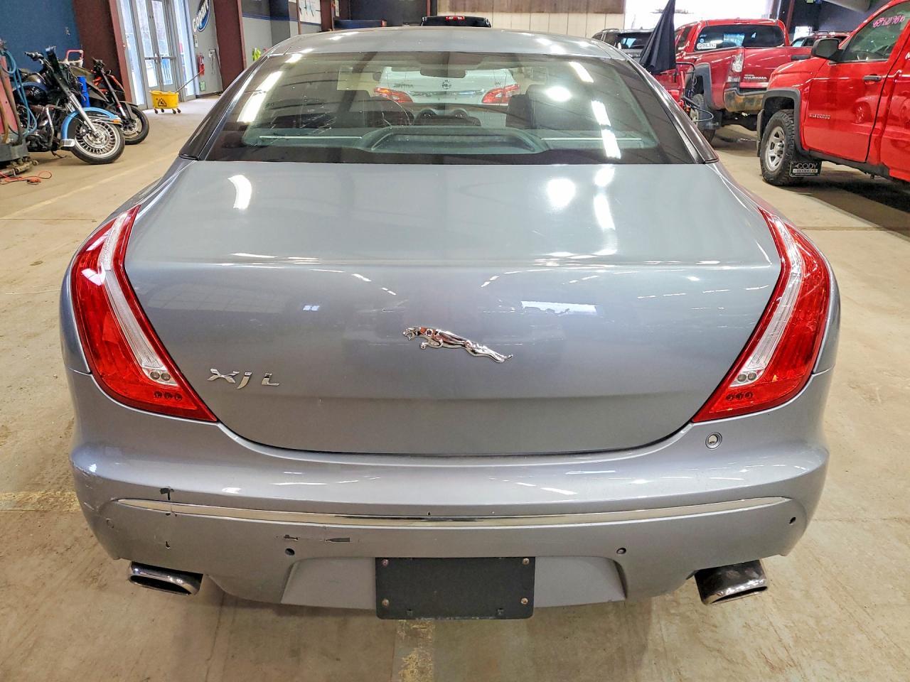 2011 Jaguar Xjl - Image 6