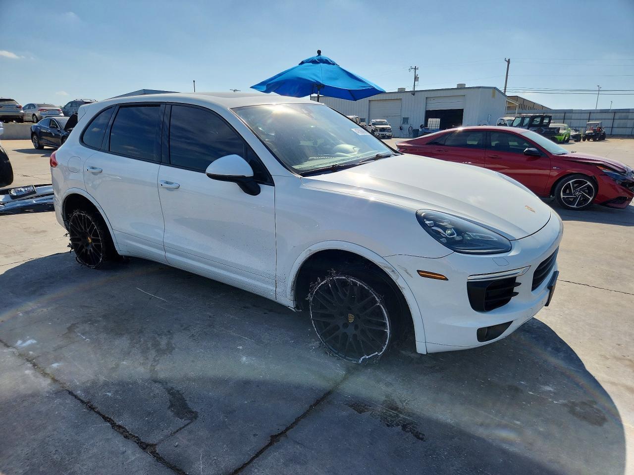 2017 Porsche Cayenne - Image 4