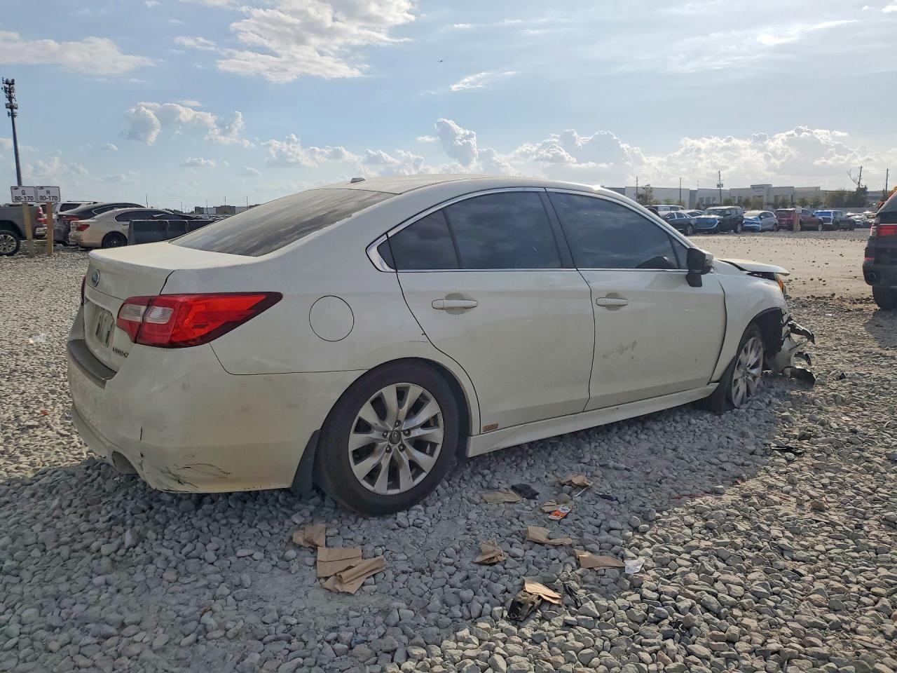 2015 Subaru Legacy 2.5I Premium - Фото 3
