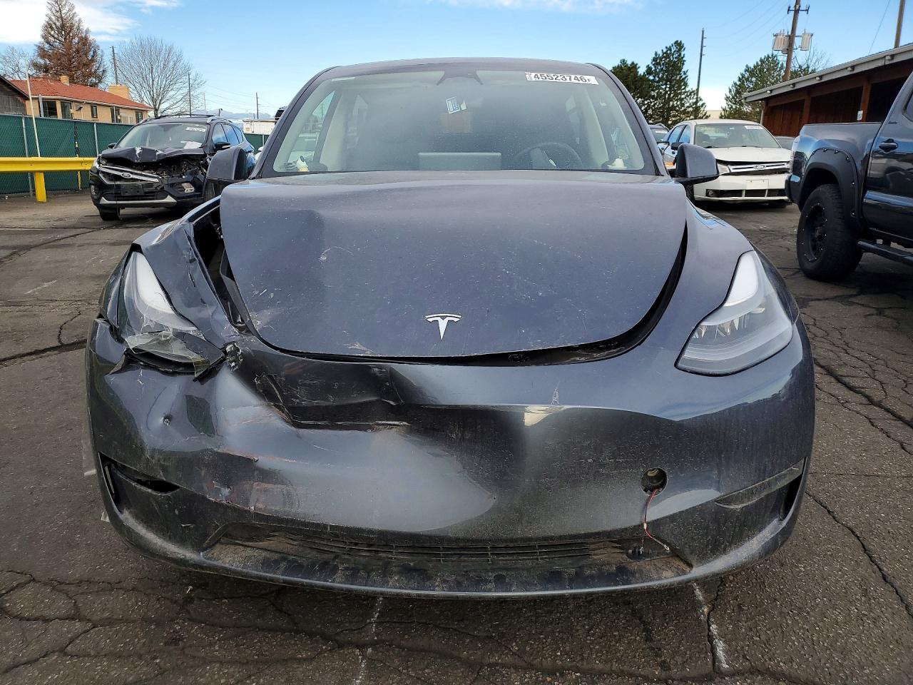 2023 Tesla Model Y - Image 5