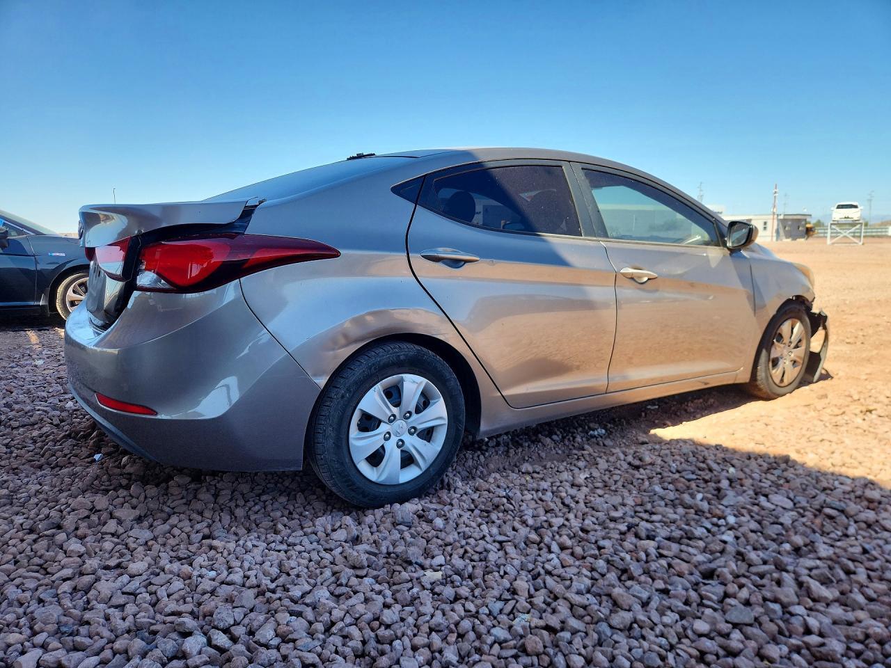 2016 Hyundai Elantra Se - Фото 3