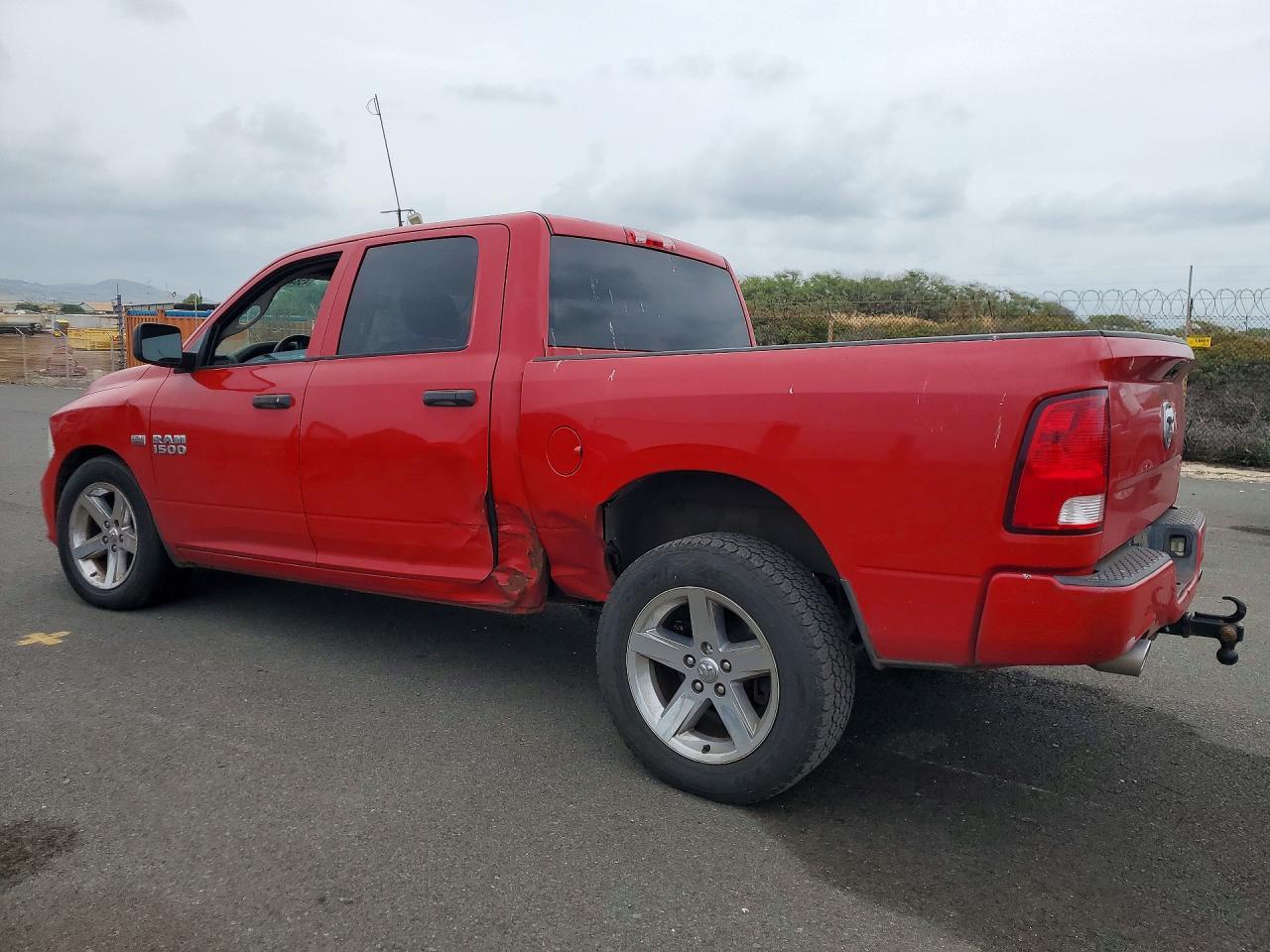 2015 Ram Trucks 1500 St - Фото 2