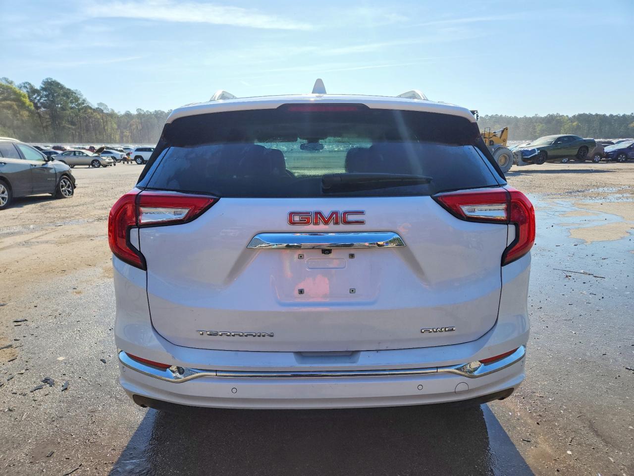 2023 GMC Terrain Denali - Фото 6