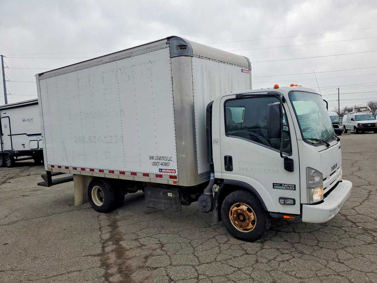 2014 Isuzu Npr Box Truck - Image 4