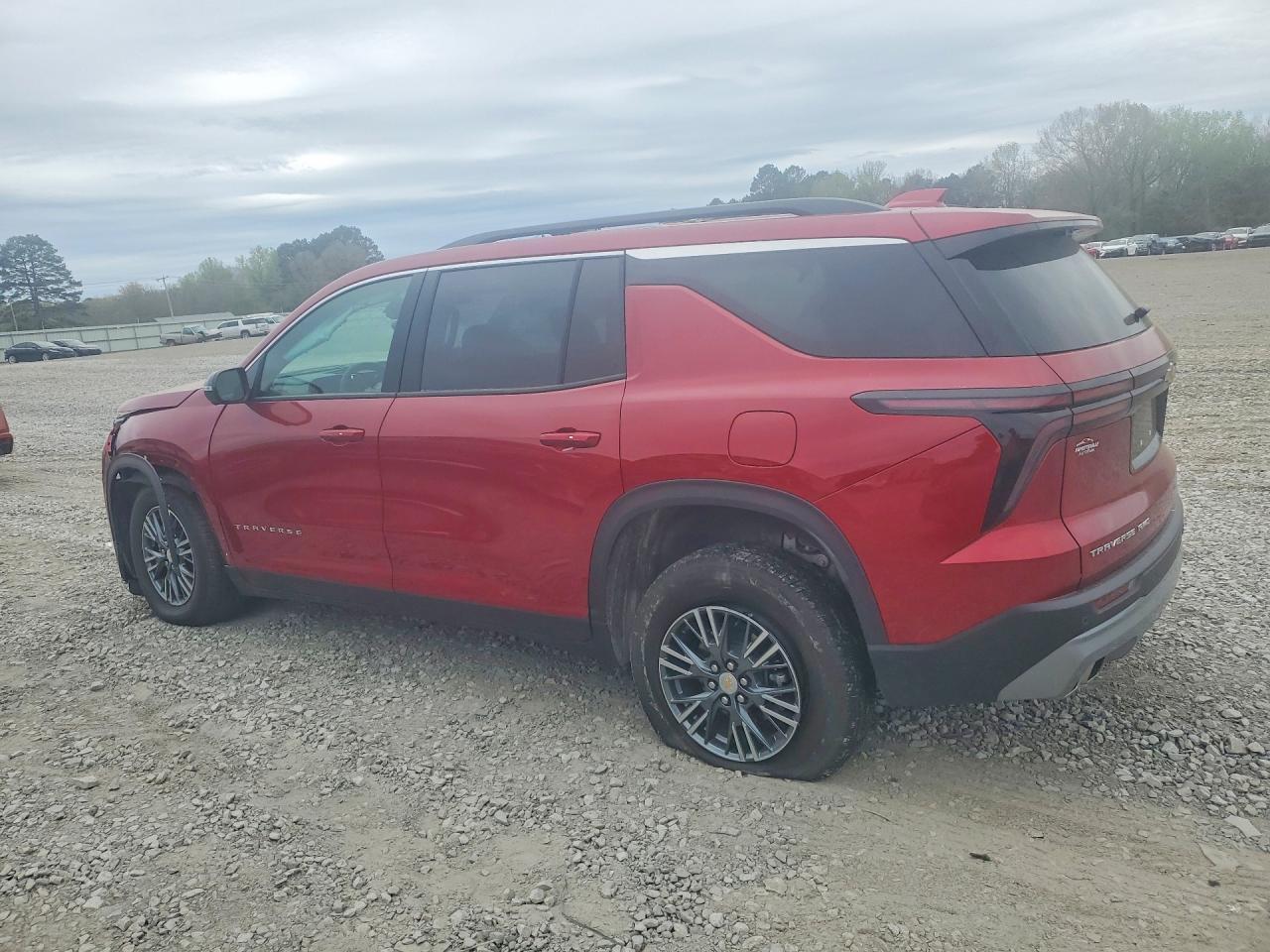 2026 Chevrolet Traverse Lt - Фото 2