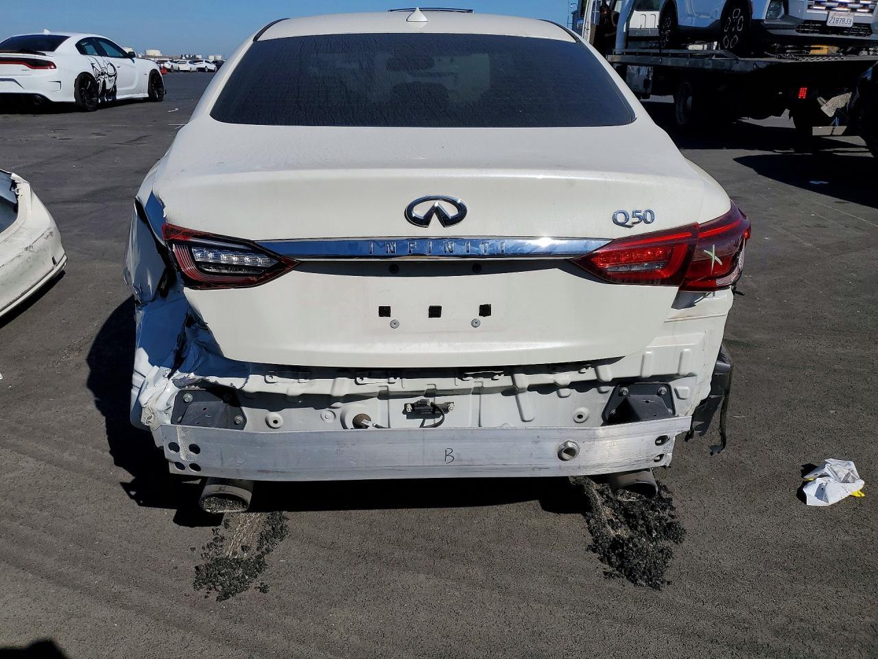 2019 Infiniti Q50 3.0T Luxe - Фото 6