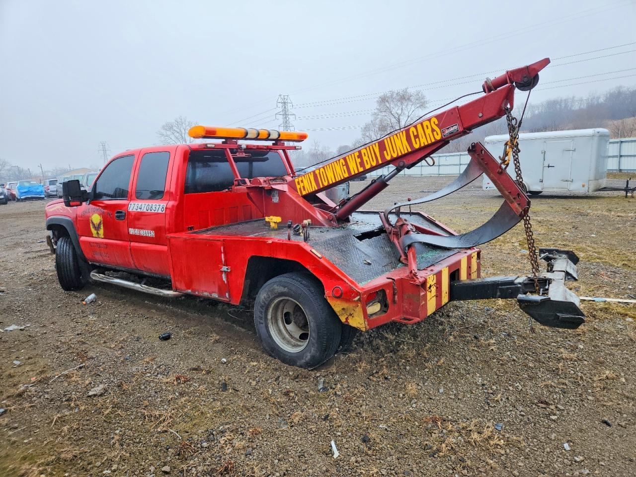 2007 Chevrolet Silverado Tow Truck - Image 4