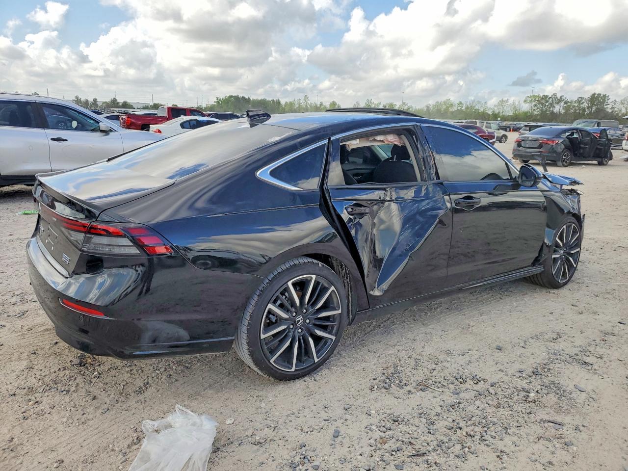 2025 Honda Accord Touring Hybrid - Фото 3