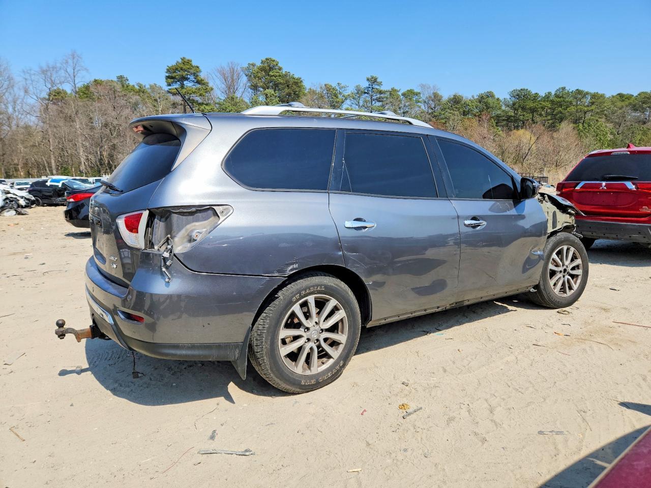 2015 Nissan Pathfinder Sv - Фото 3