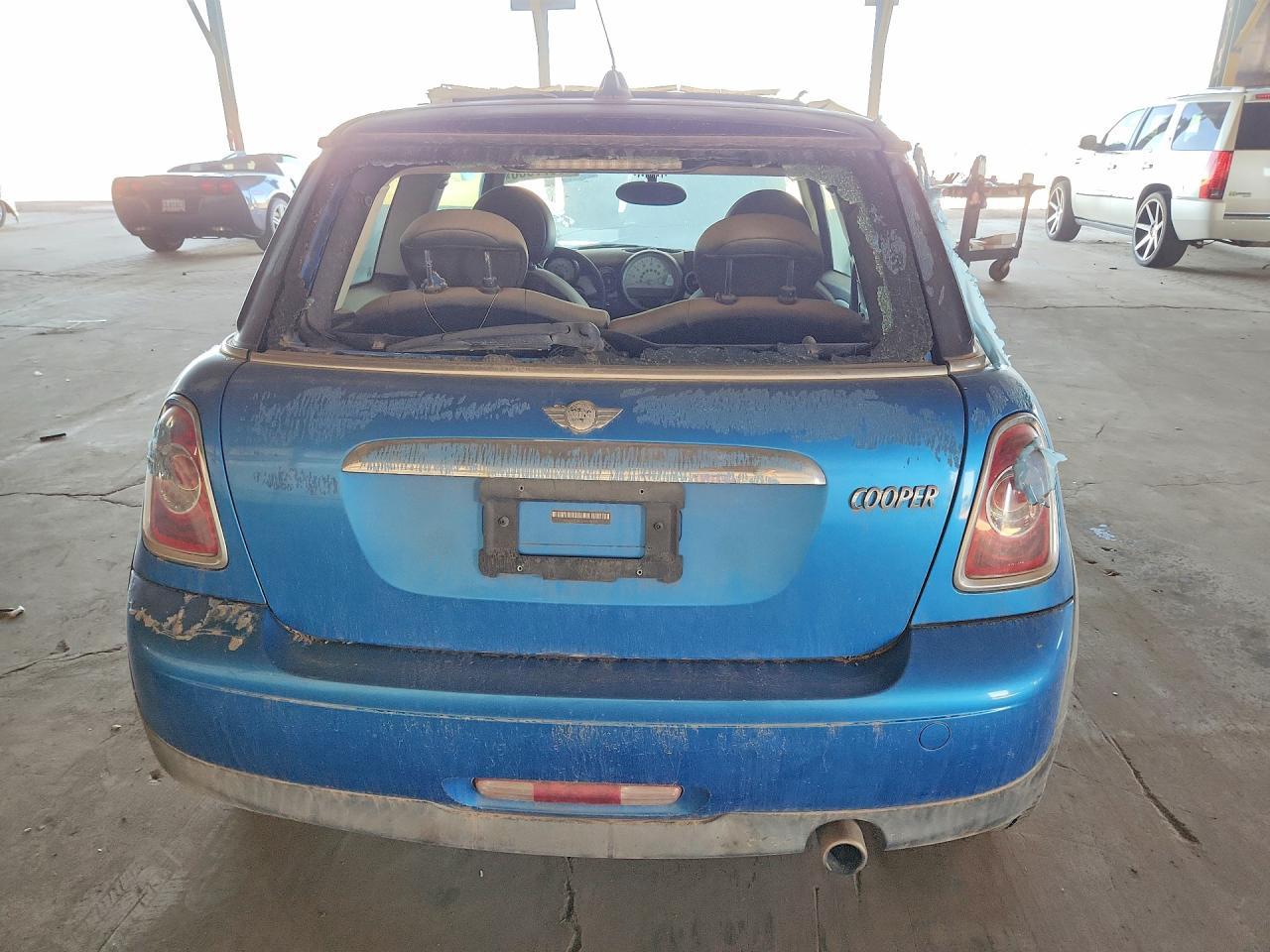 2011 Mini Cooper - Image 6