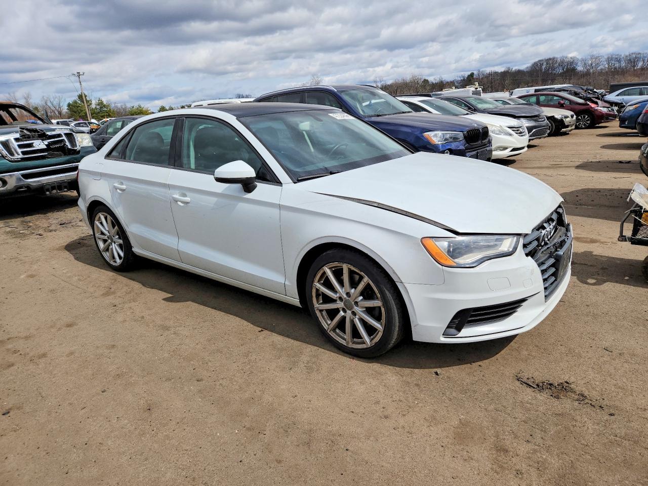 2015 Audi S3 - Фото 4