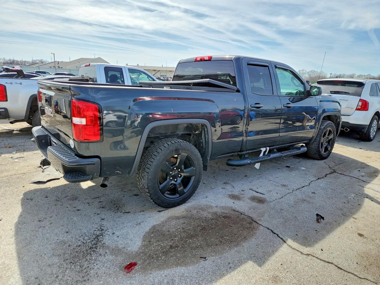 2017 GMC Sierra K1500 - Фото 3