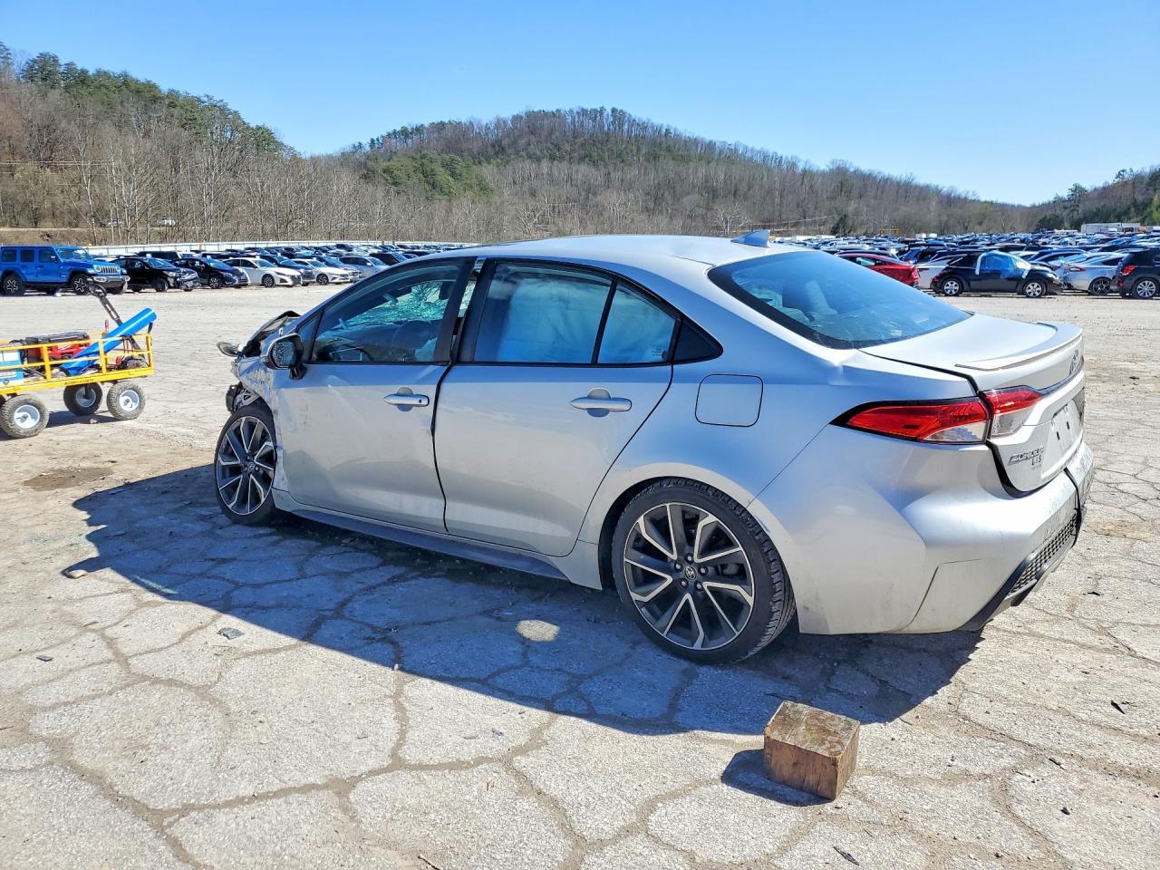 2021 Toyota Corolla Se - Фото 2