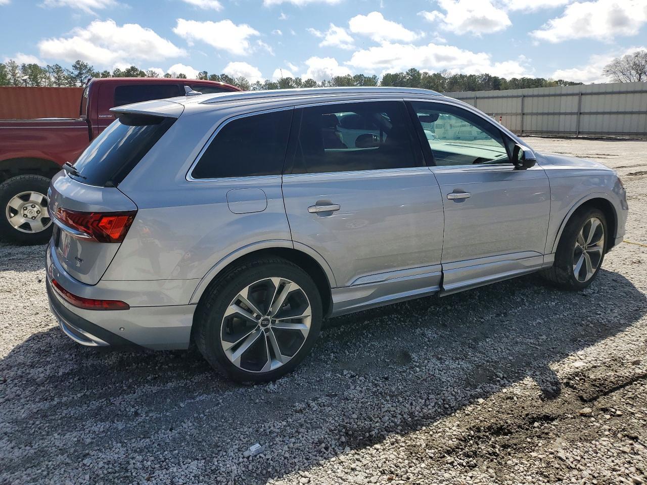 2020 Audi Q7 Premium Plus - Фото 3