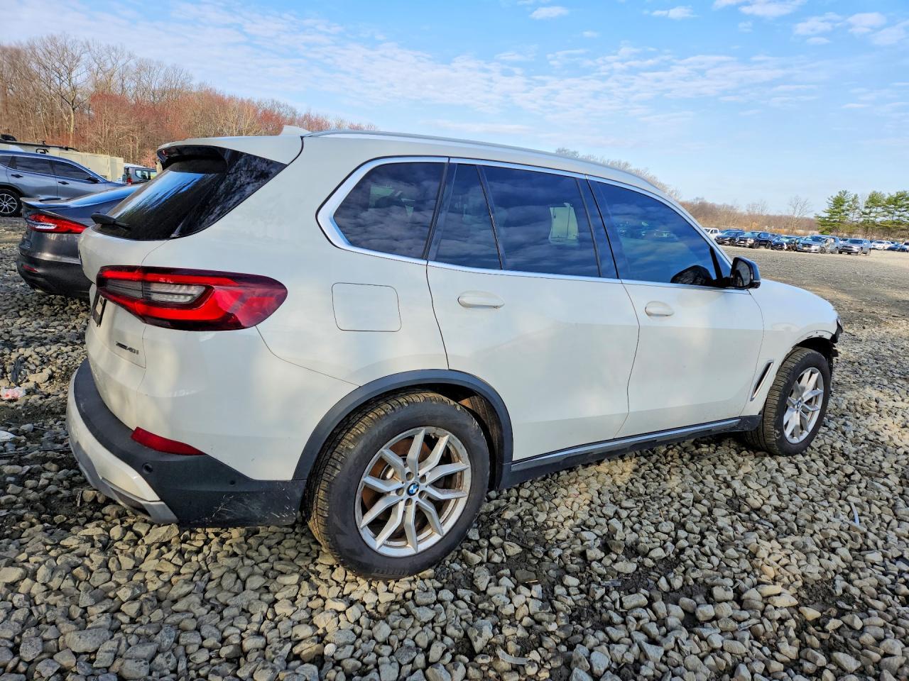 2021 BMW X5 xDrive40I - Фото 3