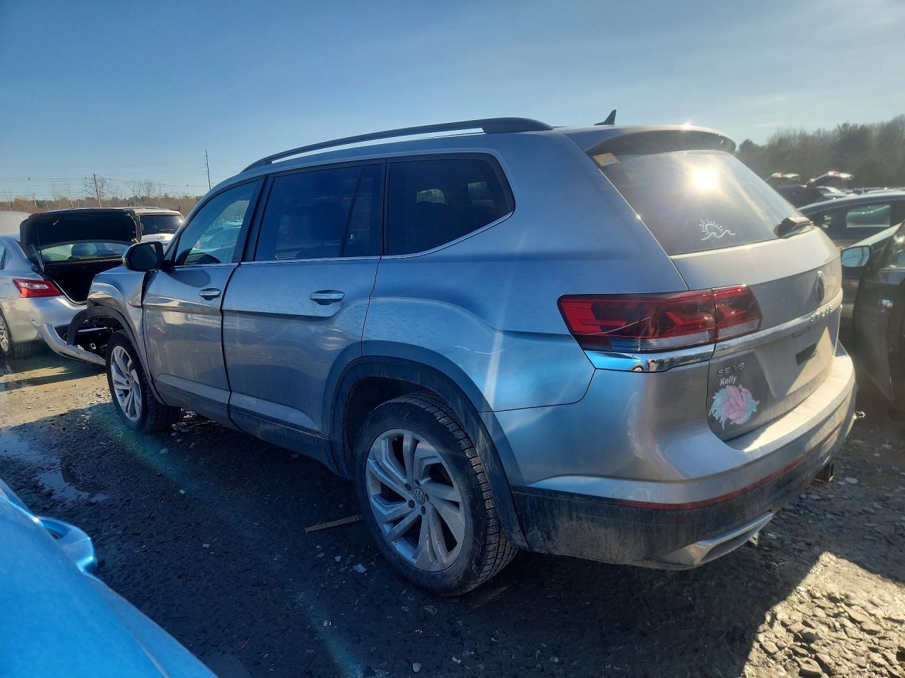 2022 Volkswagen Atlas Se - Фото 2