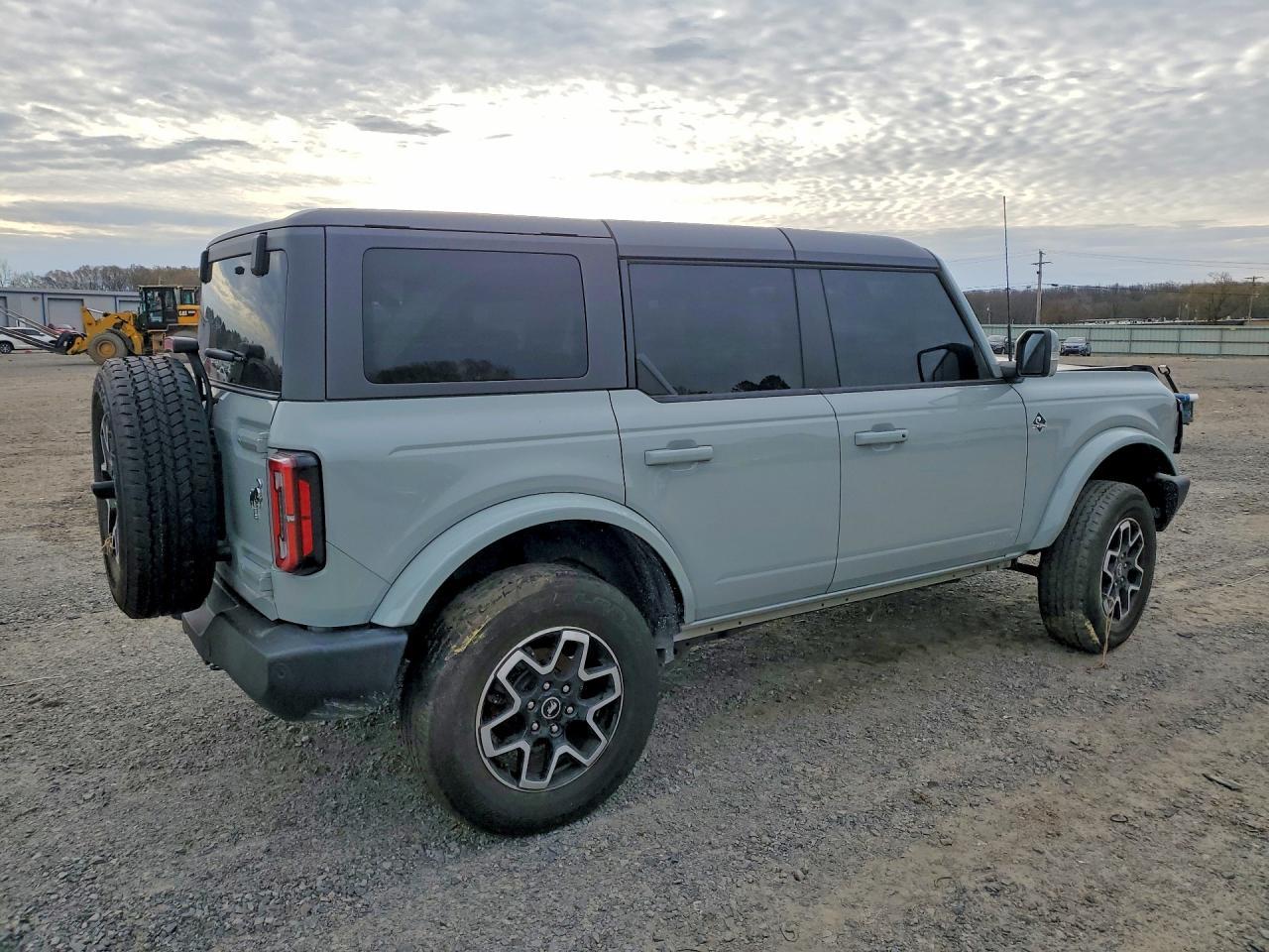 2024 Ford Bronco Outer Banks - Фото 3