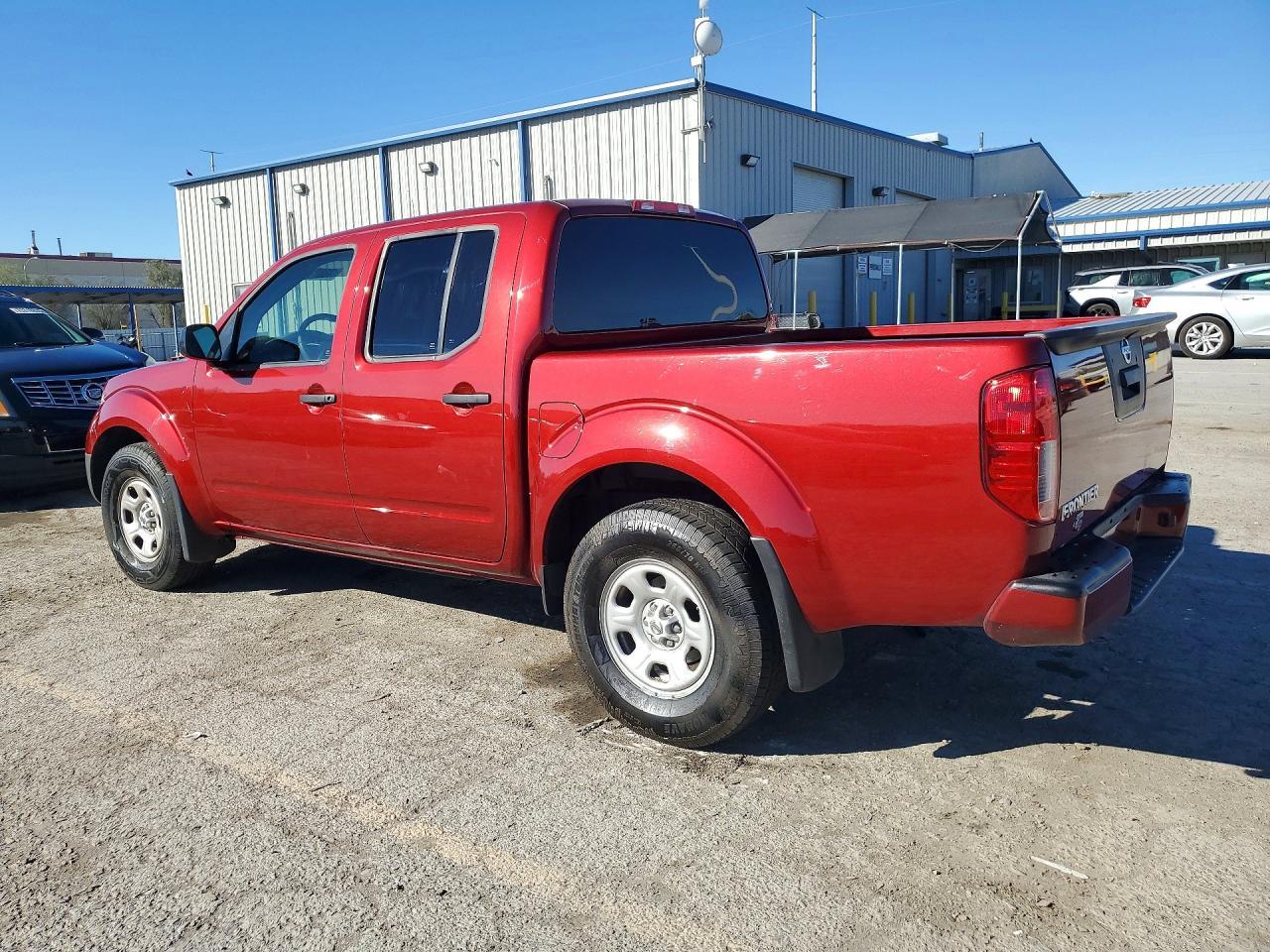 2021 Nissan Frontier S - Фото 2