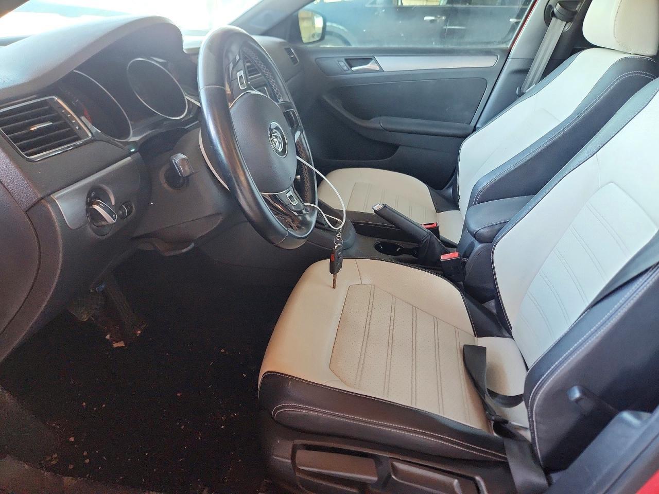 2016 Volkswagen Jetta Sport - Image 7