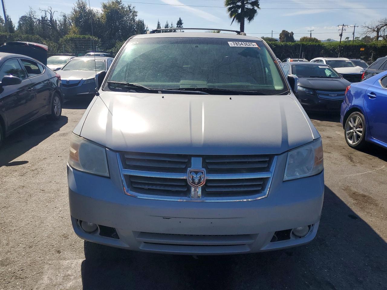 2008 Dodge Grand Caravan Sxt - Image 5